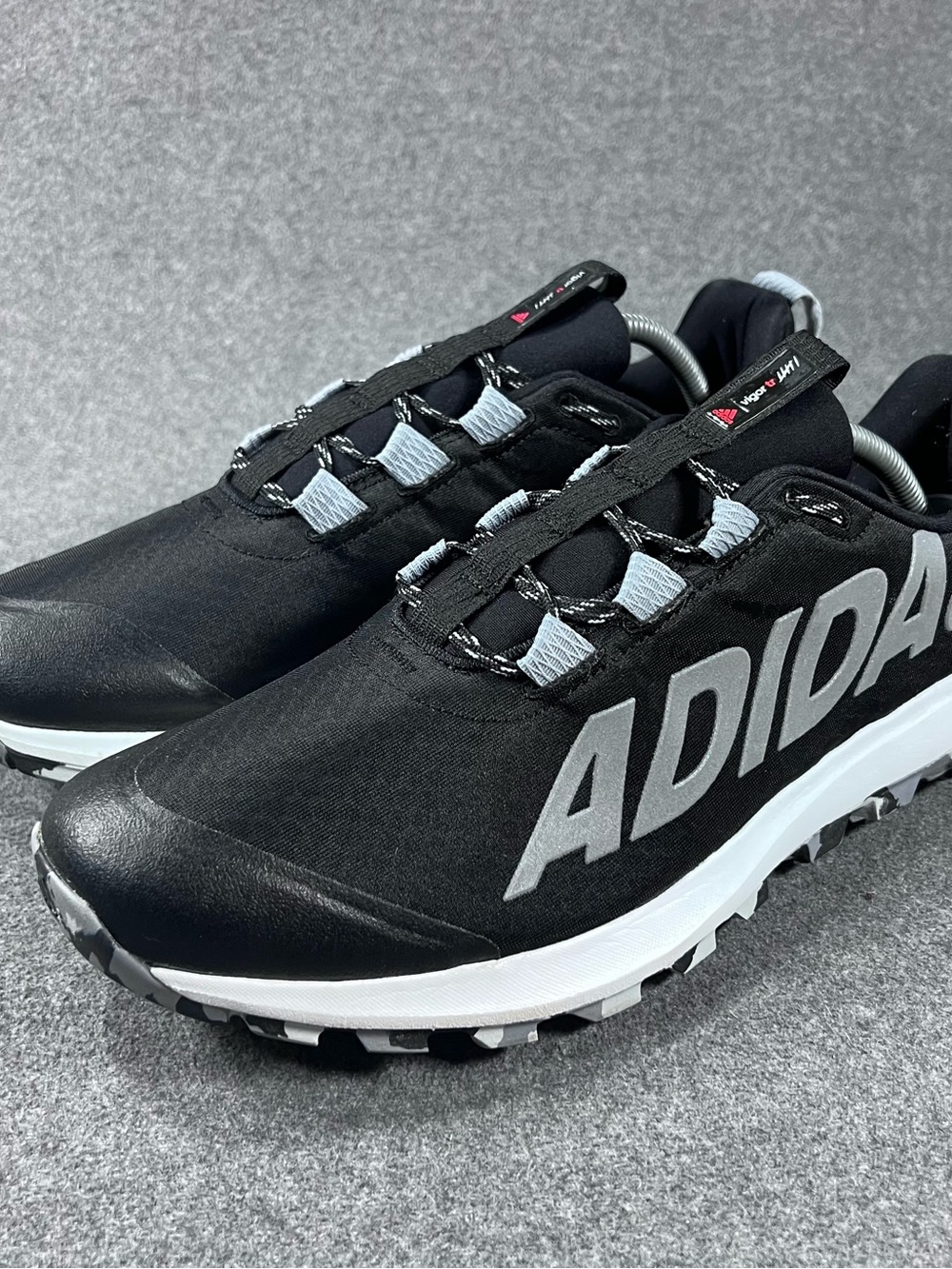 Adidas Vigor TR 6 Shoes Mens Size 11 Black Trail Running Hiking Sneakers